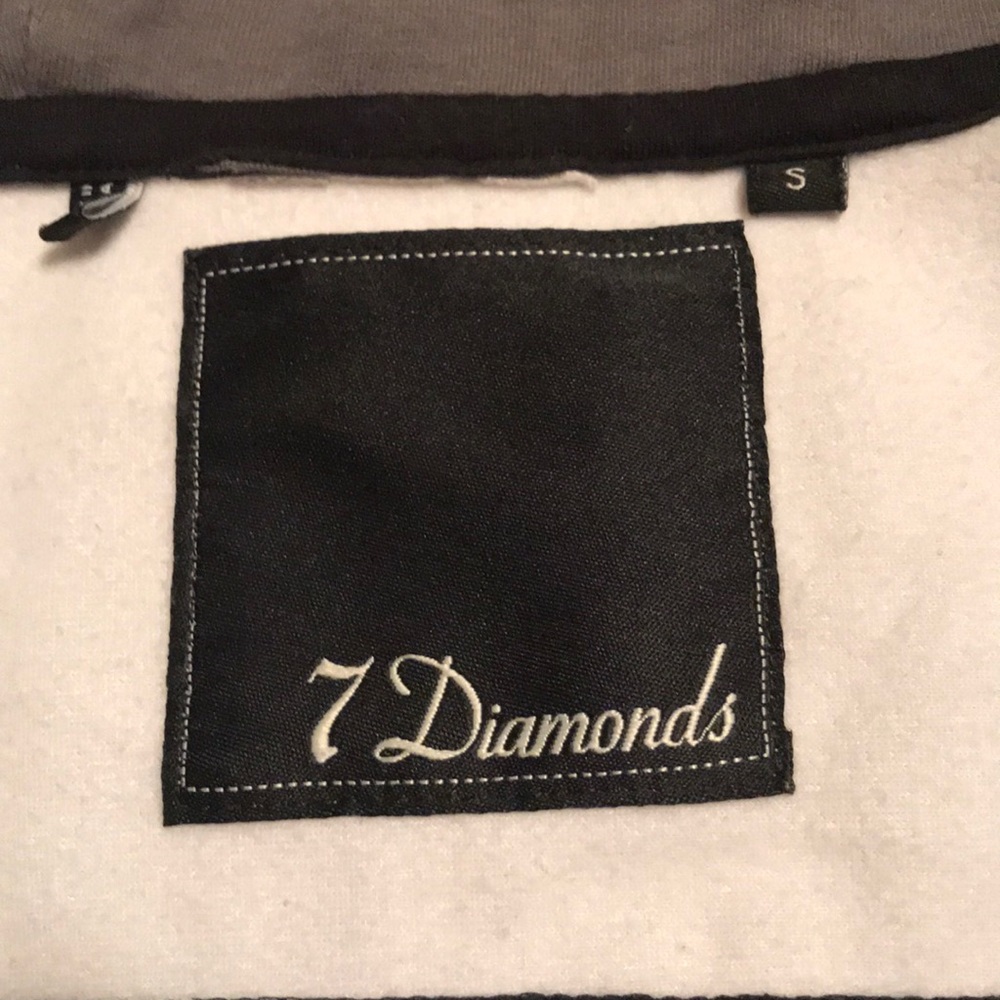 7 Diamonds Zip-Up - Picture 4 of 5